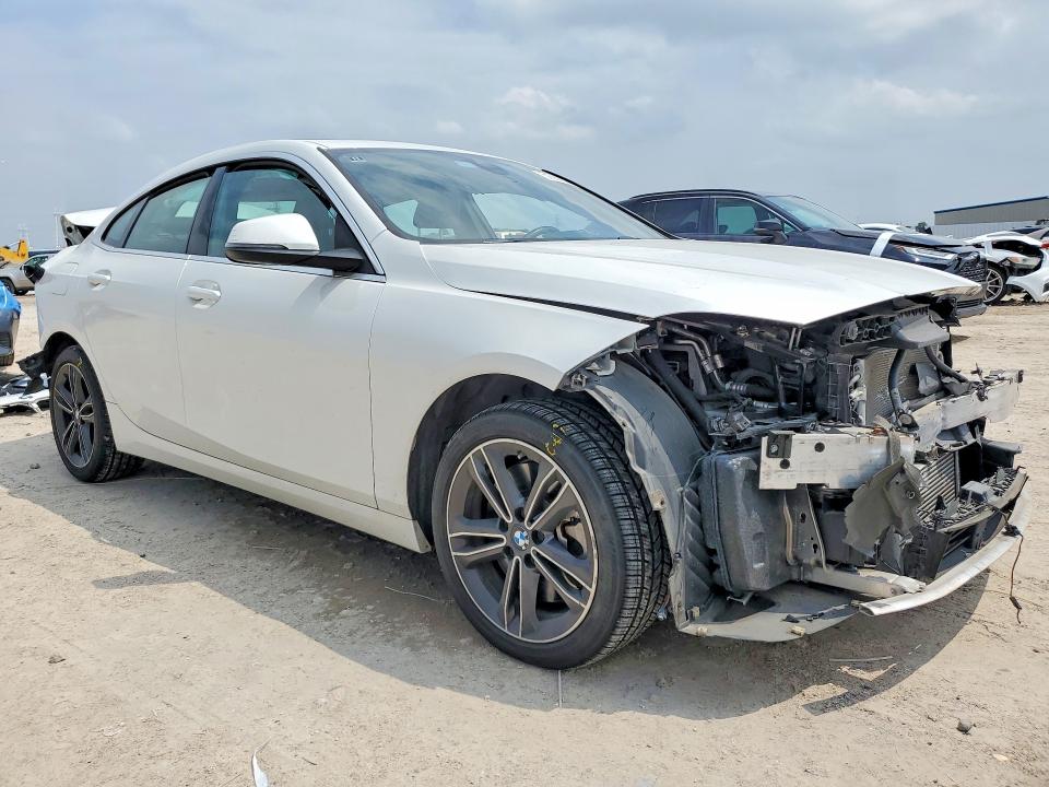 2022 BMW 2er VIN WBA73AK06N7K16889 COPART salvage auction — REAR END, Tx - Salvage Vehicle Title, sold $4,250 on 2026-07-17 (photo 4)