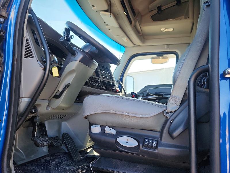 2016 Kenworth T680 VIN 1XKYD49X5GJ115863 COPART salvage auction — SIDE, NE - CERT OF TITLE-SALVAGE, sold $525 on 2026-07-09 (photo 6)