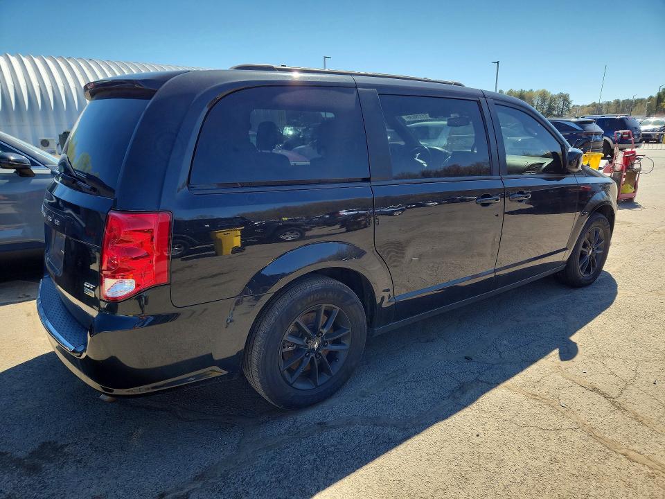 2019 Dodge Grand caravan VIN 2C4RDGEG6KR695622 COPART salvage auction — MINOR DENT/SCRATCHES, Ct - Certificate Of Title, sold $3,100 on 2026-08-18 (photo 3)