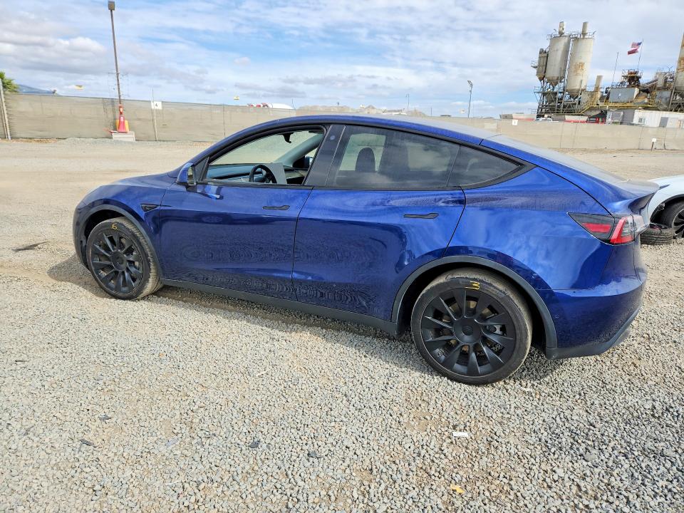 2022 Tesla Model y VIN 7SAYGDEEXNA021778 COPART salvage auction — FRONT END, Ca - Salvage Certificate, sold $8,100 on 2026-07-24 (photo 2)