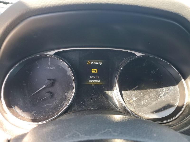 2016 Nissan Rogue VIN 5N1AT2MT0GC886918 COPART salvage auction — MINOR DENT/SCRATCHES, Ca - Dis/Dlr/Exp Only Clean Title (P), sold $1,750 on 2026-07-09 (photo 9)