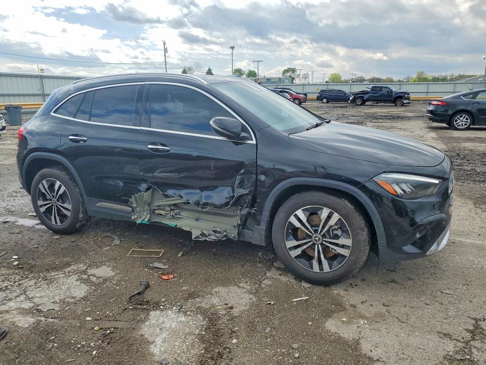 2024 Mercedes-benz Gla-klasse VIN W1N4N4HB9RJ569798 COPART salvage auction — SIDE, Il - Salvage Certificate, sold $19,400 on 2026-07-20 (photo 4)