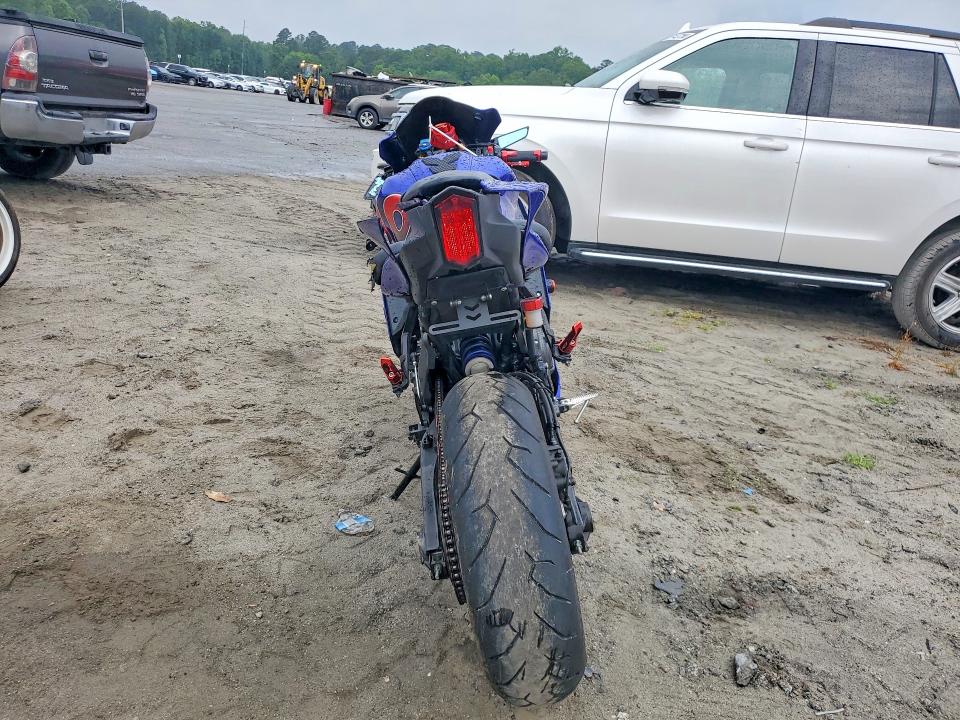 2024 Yamaha Yzf VIN JYARM38E4RA009591 COPART salvage auction — SIDE, Ga - Cert Of Title-Salvage, sold $3,500 on 2026-07-16 (photo 4)