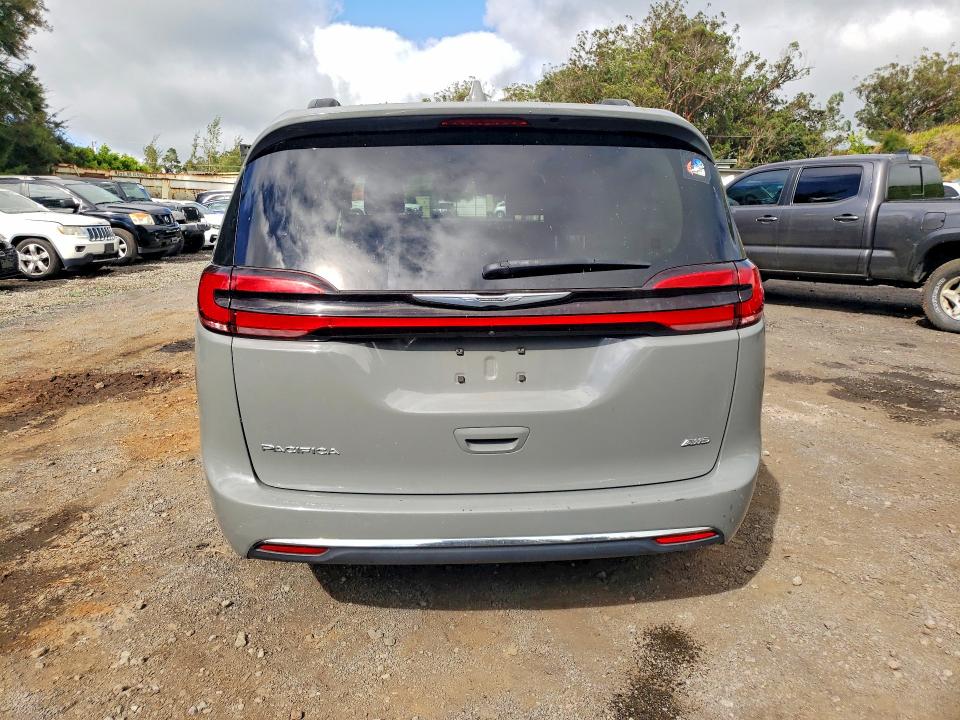 2022 Chrysler Pacifica VIN 2C4RC3BG8NR183994 COPART salvage auction — WATER/FLOOD, Hi - Certificate Of Salvage, sold $5,900 on 2026-07-13 (photo 6)