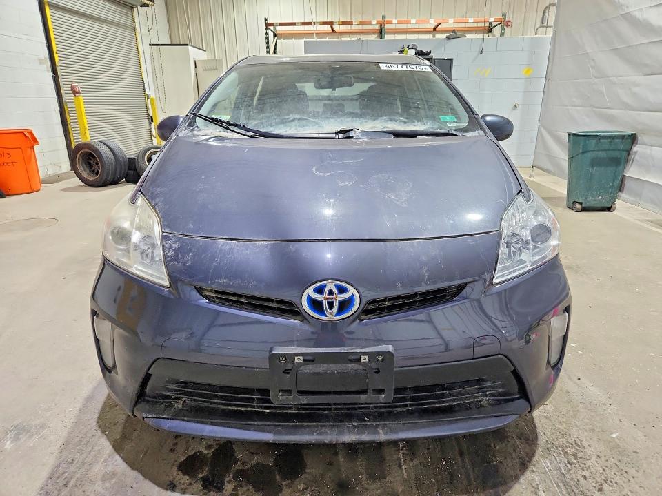 2014 Toyota Prius VIN JTDKN3DU0E0359686 COPART salvage auction — NORMAL WEAR, Tx - Salvage Vehicle Title, sold $925 on 2026-07-30 (photo 5)