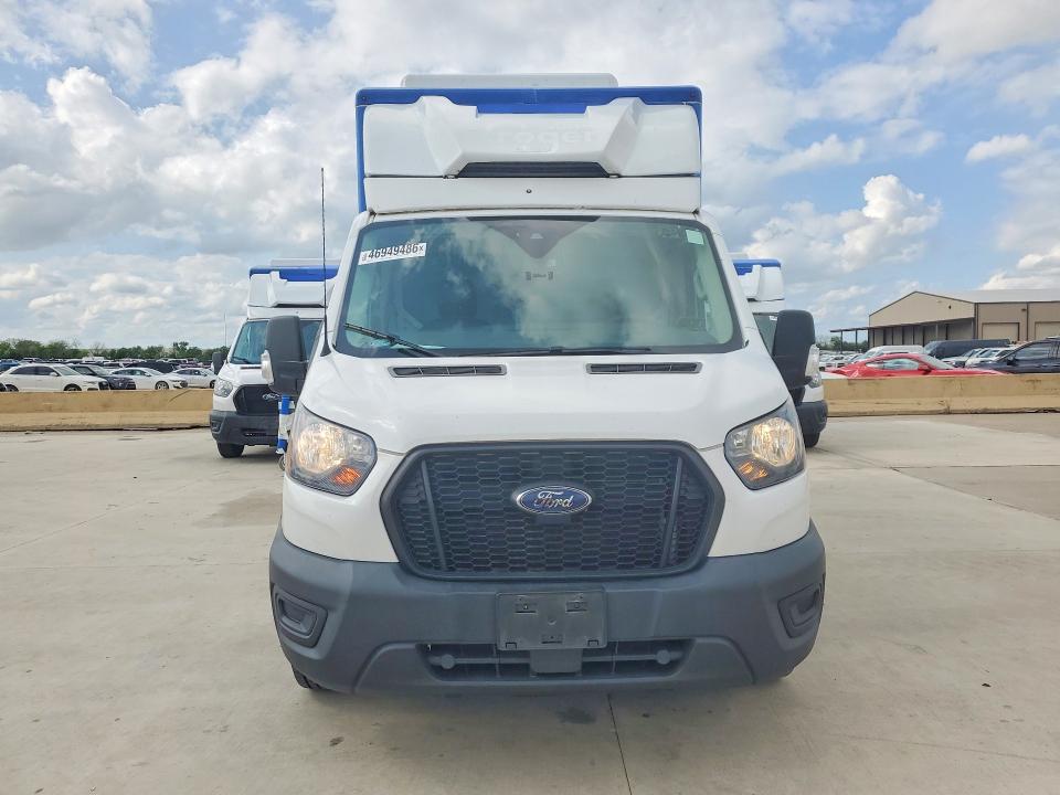 2021 Ford Transit VIN 1FDBW5Z80MKA96425 COPART salvage auction — NORMAL WEAR, TX - CERTIFICATE OF TITLE, sold $17,000 on 2026-07-30 (photo 5)