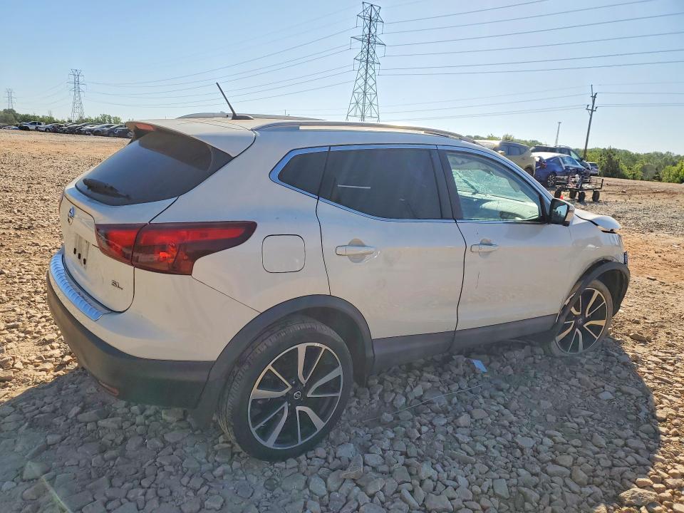 2018 Nissan Rogue VIN JN1BJ1CP9JW162635 COPART salvage auction — ROLLOVER, Nc - Salvage Certificate Of Title, sold $1,750 on 2026-07-13 (photo 3)