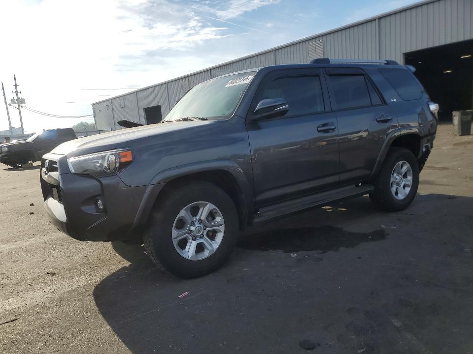 2022 Toyota 4runner VIN JTEFU5JRXN5269038 COPART salvage auction — REAR END, Fl - Cert Of Title Slvg Rebuildable, sold $18,500 on 2026-07-08 (photo 1)