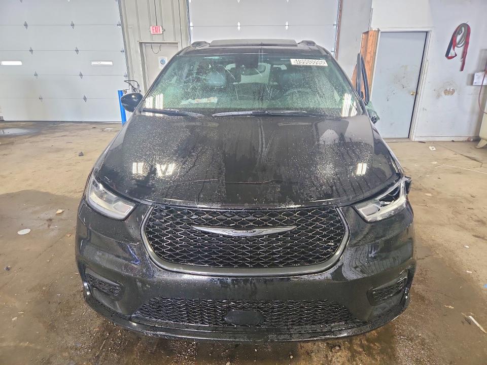 2025 Chrysler Pacifica VIN 2C4RC1GG7SR537884 COPART salvage auction — FRONT END, Ct - Clean Title, sold $11,000 on 2026-08-19 (photo 5)