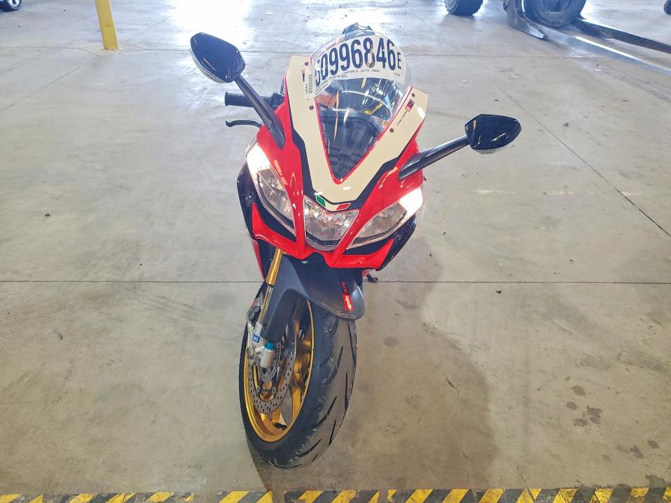 2013 Aprilia Rsv VIN ZD4RKU021DS000047 COPART salvage auction — MINOR DENT/SCRATCHES, Fl -, sold $1,550 on 2026-07-29 (photo 2)