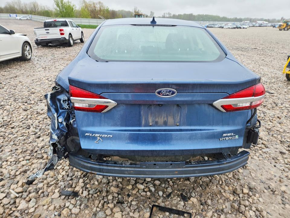 2019 Ford Fusion VIN 3FA6P0MU5KR147684 COPART salvage auction — ALL OVER, MI - CERTIFICATE OF TITLE, sold $1,800 on 2026-07-02 (photo 6)