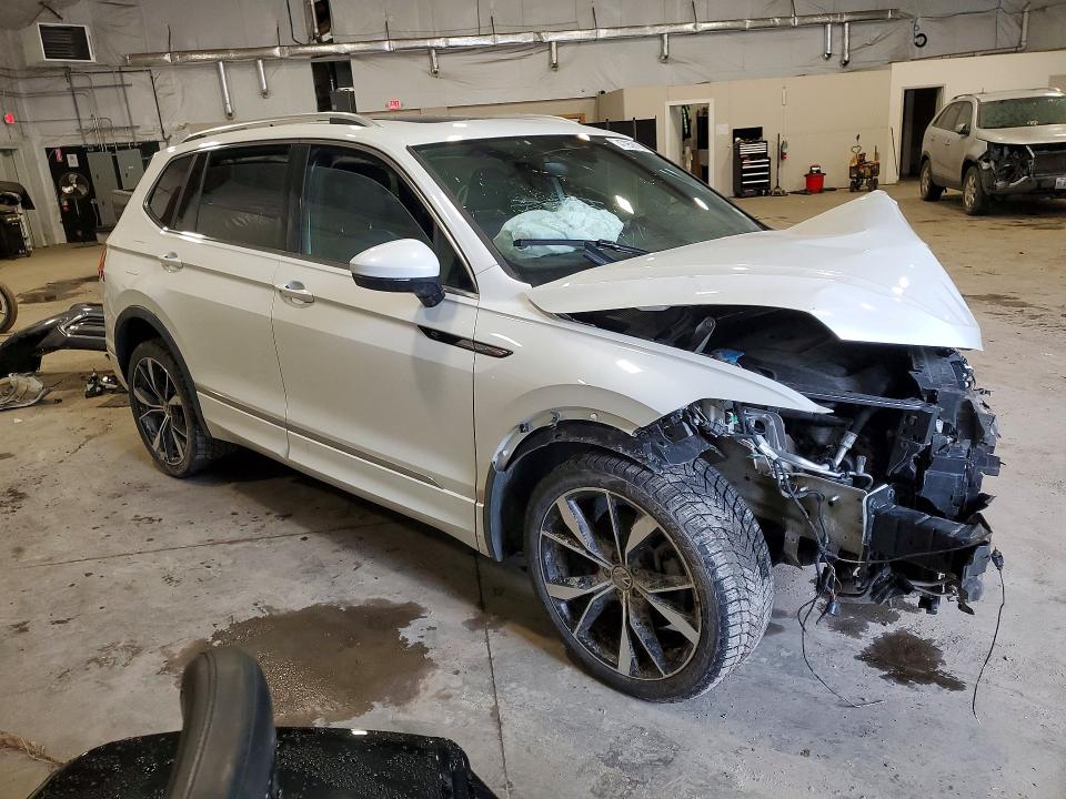 2024 Volkswagen Tiguan VIN 3VV4B7AX9RM124537 COPART salvage auction — FRONT END, Vt - Cert Of Title-Salvage Vehicle, sold $2,550 on 2026-08-19 (photo 4)