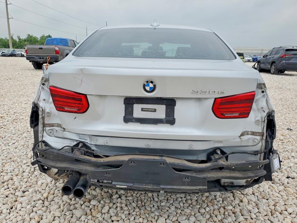 2017 BMW 3er VIN WBA8E1C51HK895142 COPART salvage auction — REAR END, Tx - Certificate Of Title, sold $6,800 on 2026-07-09 (photo 6)