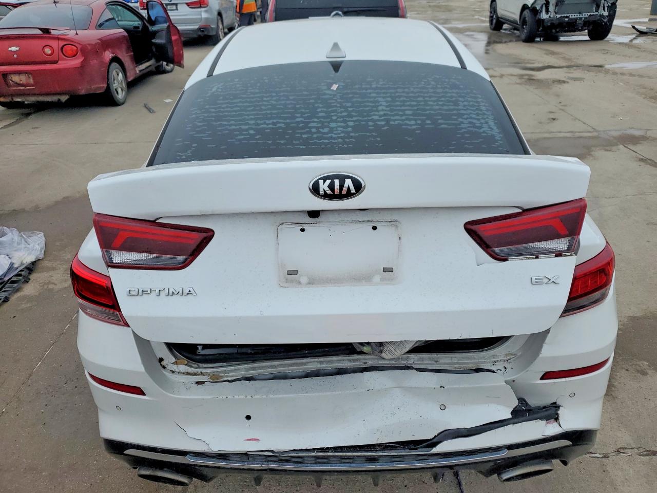 2020 Kia Optima VIN 5XXGU4L17LG417875 COPART salvage auction — Front End, TX - SALVAGE VEHICLE TITLE, sold $2,700 on 2026-06-25 (photo 6)