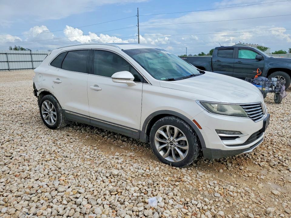 2015 Lincoln VIN 5LMCJ1A95FUJ09299 COPART salvage auction — REAR END, Tx - Salvage Vehicle Title, sold $1,650 on 2026-07-02 (photo 4)