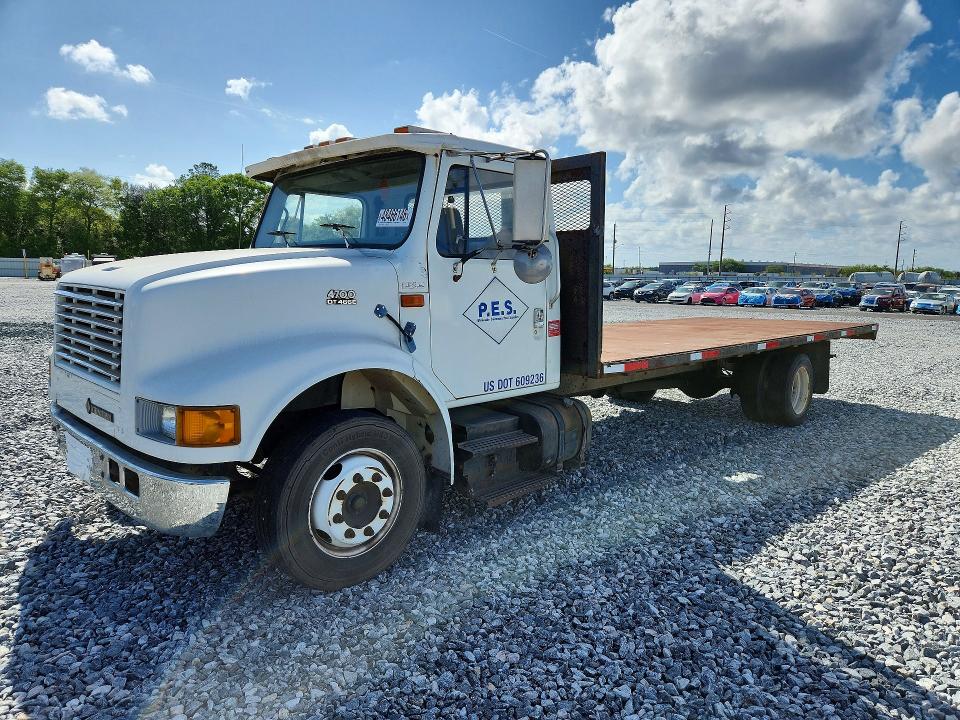2000 International 4000 series VIN 1HTSCAAM7YH260161 — COPART salvage auction photo
