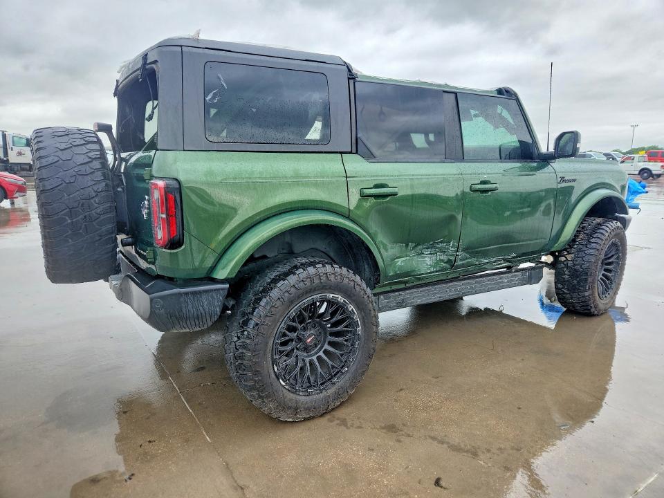 2024 Ford Bronco VIN 1FMEE8BP2RLA13260 COPART salvage auction — SIDE, Tx - Salvage Vehicle Title, sold $12,600 on 2026-07-02 (photo 3)