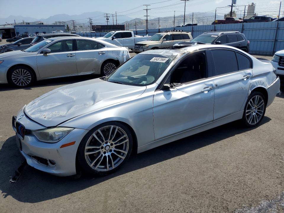 2013 BMW 3er VIN WBA3A5C55DF603119 COPART salvage auction — ROLLOVER, Salvage Title, sold $225 on 2026-07-15 (photo 1)