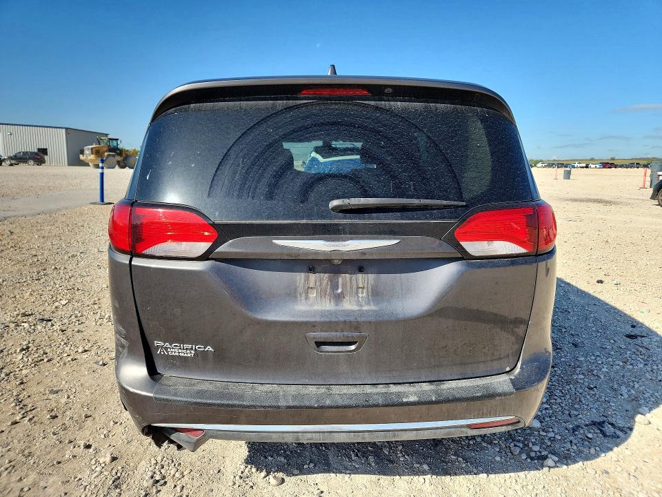 2017 Chrysler Pacifica VIN 2C4RC1BG6HR779968 COPART salvage auction — REAR END, Tx - Salvage Vehicle Title, sold $3,150 on 2026-07-02 (photo 6)