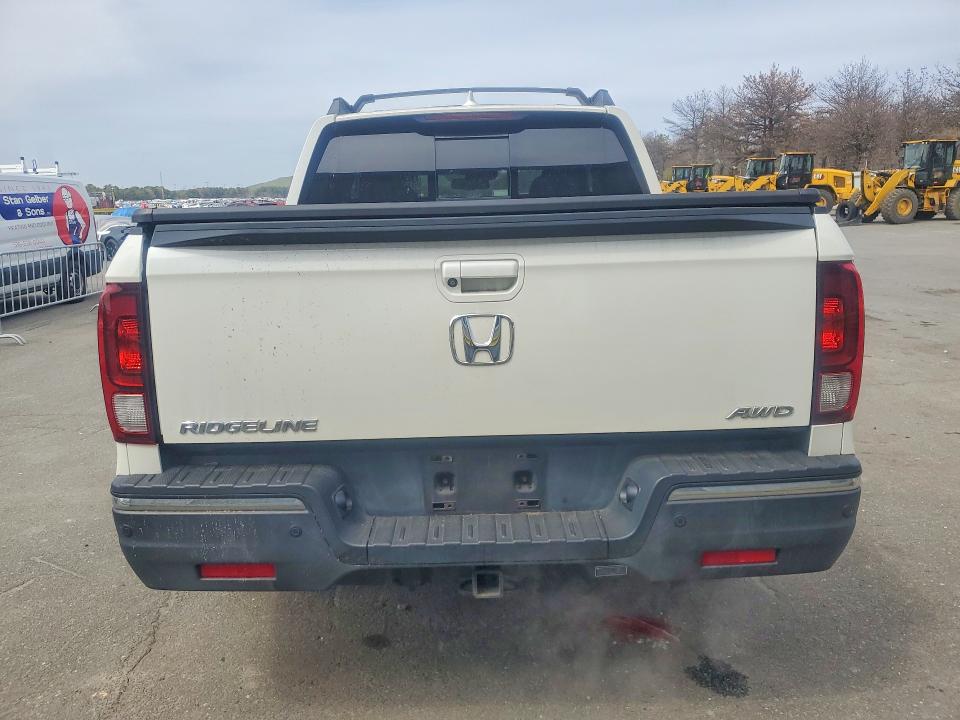 2017 Honda Ridgeline VIN 5FPYK3F70HB002841 COPART salvage auction — NORMAL WEAR, Oh - Certificate Of Title, sold $7,300 on 2026-07-02 (photo 6)