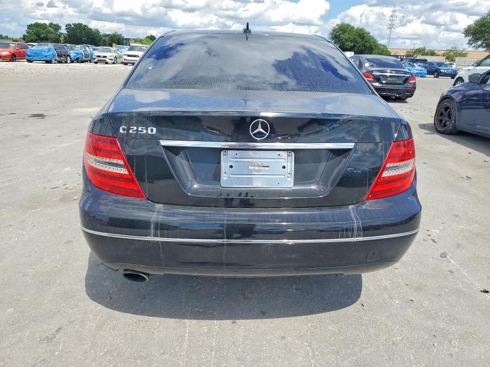 2013 Mercedes-benz C-klasse VIN WDDGF4HB3DR272947 COPART salvage auction — MINOR DENT/SCRATCHES, Fl - Certificate Of Title, sold $1,250 on 2026-07-07 (photo 6)