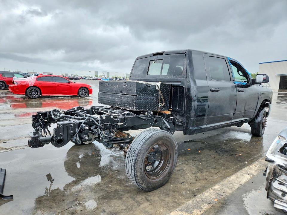 2024 Ram 3500 VIN 3C63RRML9RG190683 COPART salvage auction — MINOR DENT/SCRATCHES, Fl - Certificate Of Title, sold $12,800 on 2026-07-29 (photo 3)