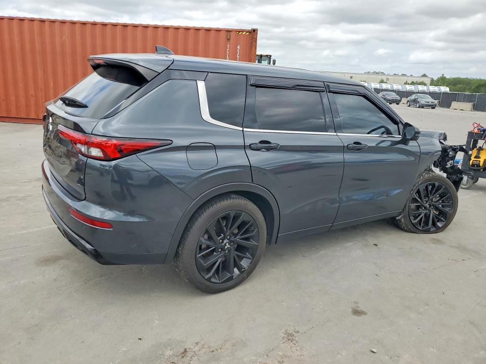 2024 Mitsubishi VIN JA4J3VA8XRZ075868 COPART salvage auction — FRONT END, Fl - Certificate Of Destruction, sold $9,700 on 2026-07-08 (photo 3)