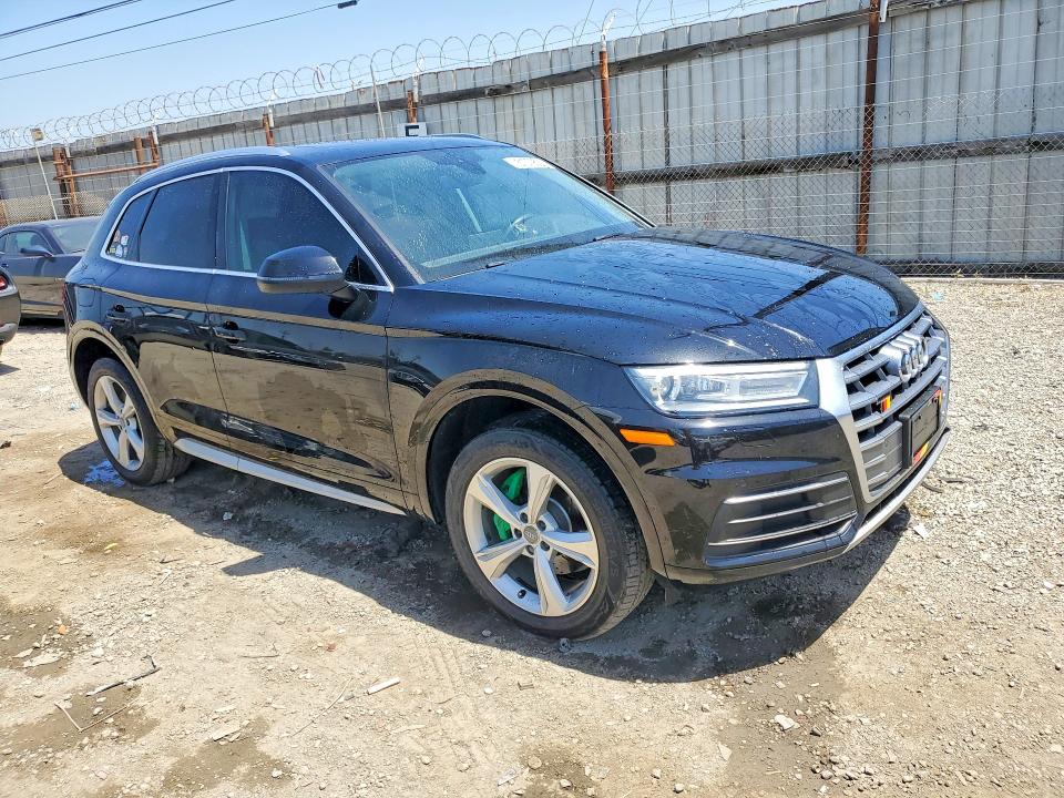2020 Audi Q5 VIN WA1ANAFY5L2040599 COPART salvage auction — MINOR DENT/SCRATCHES, Ca - Dis/Dlr/Exp Only Clean Title (P), sold $8,200 on 2026-07-07 (photo 4)