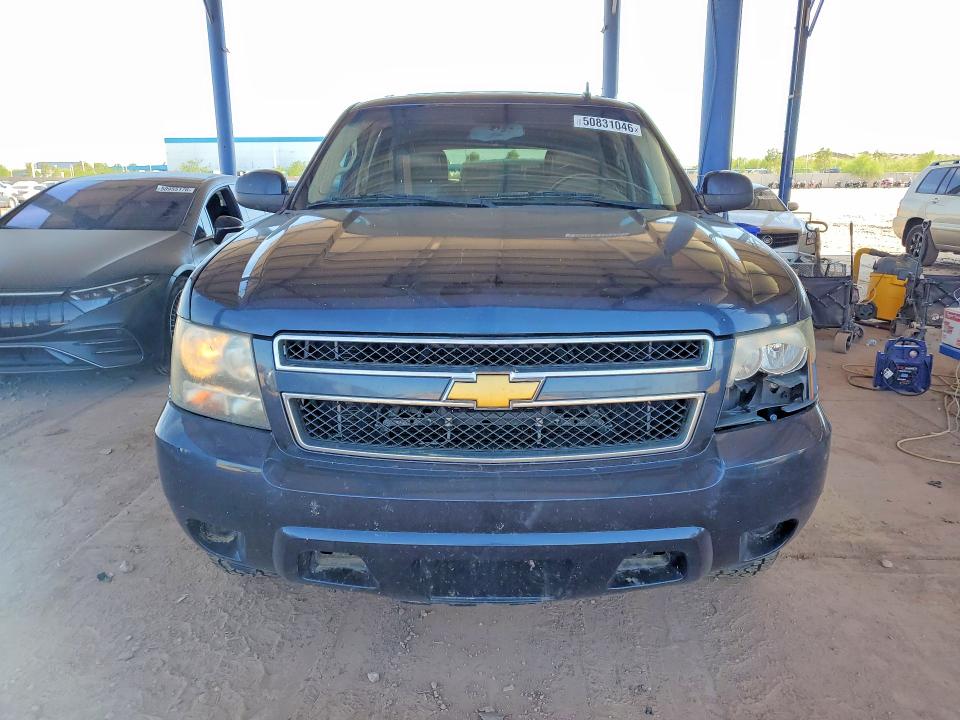2013 Chevrolet Suburban VIN 1GNSCHE02DR212835 COPART salvage auction — MECHANICAL, Az - Certificate Of Title, sold $3,000 on 2026-09-10 (photo 5)