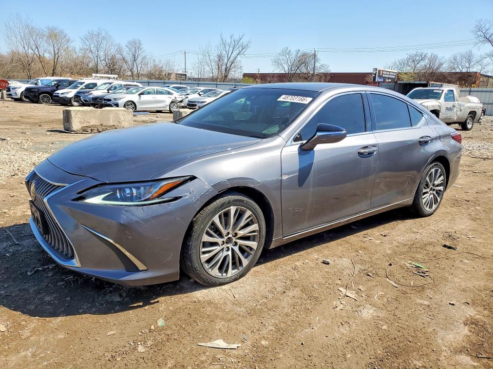 2018 Lexus Is VIN 58AD11D14MU005227 — COPART salvage auction photo