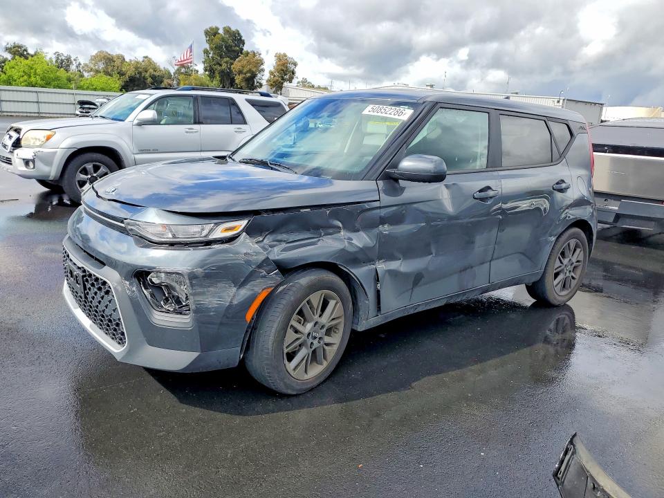 2021 Kia Soul VIN KNDJ23AU4M7795259 COPART salvage auction — FRONT END, Ca - Salvage Certificate, sold $2,850 on 2026-07-08 (photo 1)