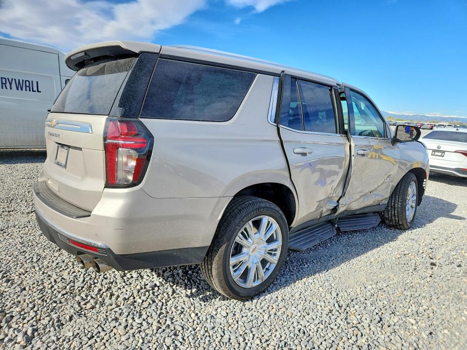 2023 Chevrolet Tahoe VIN 1GNSKTKL7PR282260 COPART salvage auction — SIDE, Salvage Title, sold $13,800 on 2026-07-28 (photo 3)