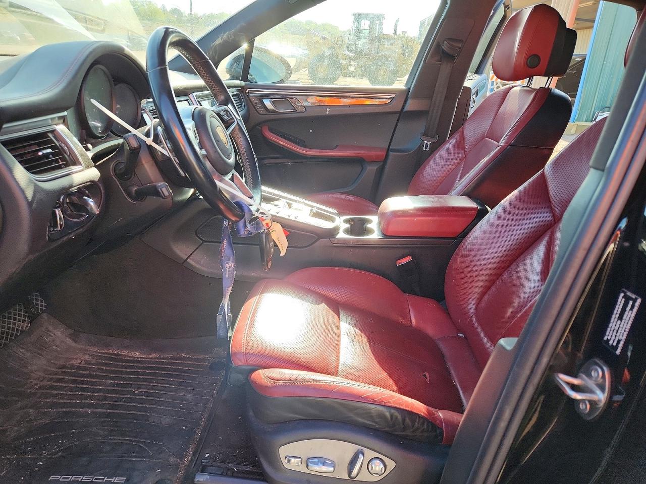 2016 Porsche Macan VIN WP1AB2A5XGLB57322 COPART salvage auction — Side, TX - DIS/DLR/EXP ONLY SALVAGE TITLE, sold $3,050 on 2026-07-01 (photo 7)