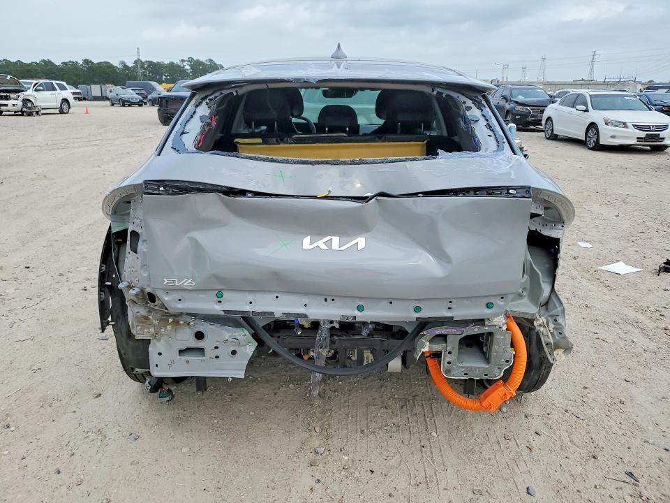 2025 Kia Ev6 VIN 5XYC34JAXSG003522 COPART salvage auction — REAR END, Tx - Salvage Vehicle Title, sold $11,700 on 2026-07-24 (photo 6)