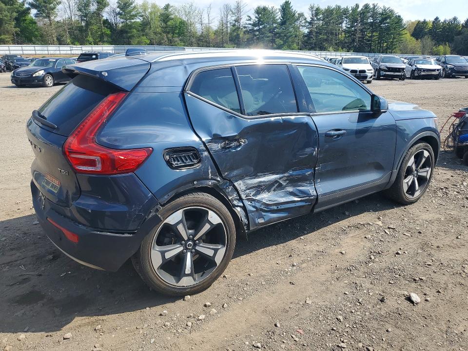 2022 Volvo Xc40 VIN YV4162UK0N2739145 COPART salvage auction — SIDE, MD, sold $5,600 on 2026-08-03 (photo 3)
