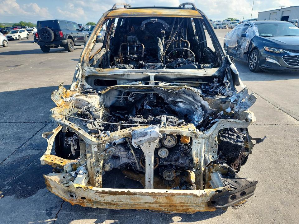 2020 Subaru Forester VIN JF2SKAJC0LH606424 COPART salvage auction — BURN, TX - NONREPAIRABLE TITLE, sold $200 on 2026-07-16 (photo 5)