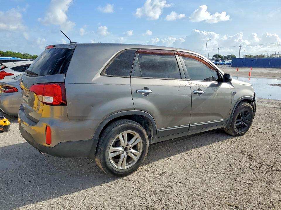 2014 Kia Sorento VIN 5XYKT3A6XEG535990 COPART salvage auction — FRONT END, Fl - Cert Of Title-Slvg Rebld Flood, sold $1,250 on 2026-07-29 (photo 3)