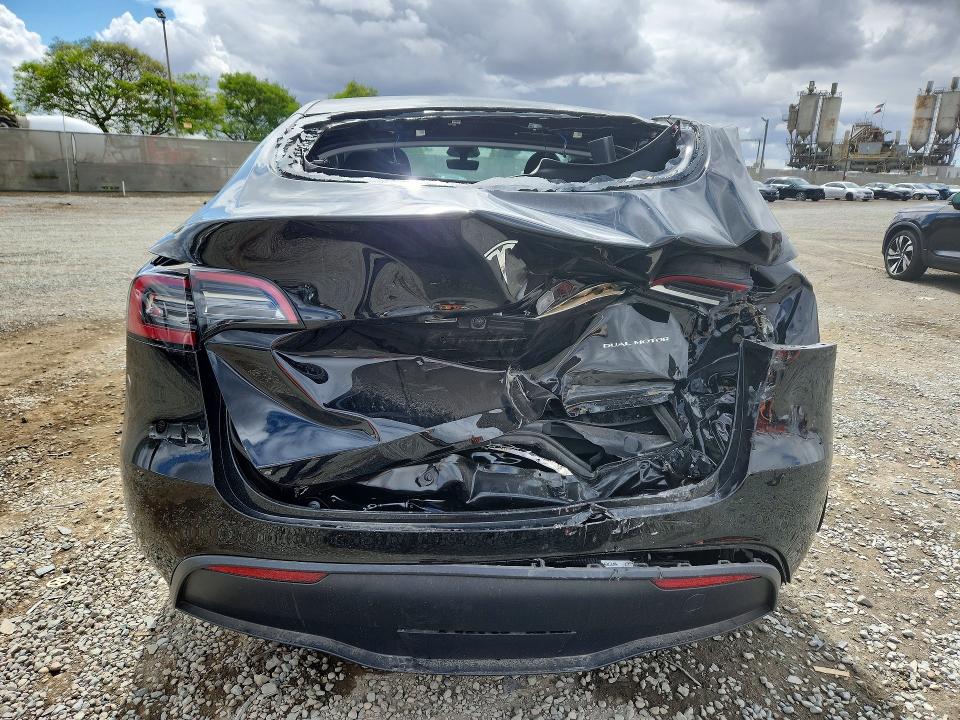 2025 Tesla Model y VIN 7SAYGAEE8SF259710 COPART salvage auction — REAR END, Ca - Salvage Certificate, sold $11,100 on 2026-07-31 (photo 6)