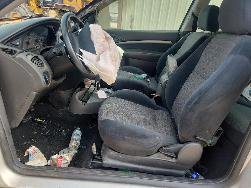 2000 Ford Focus VIN 3FAFP3136YR245502 COPART salvage auction — ENGINE BURN, Tx - Salvage Vehicle Title, sold $25 on 2026-07-08 (photo 7)