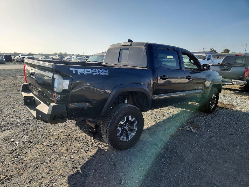 2018 Toyota Tacoma VIN 3TMCZ5AN4JM131554 COPART salvage auction — REAR END, Ca - Salvage Certificate, sold $9,400 on 2026-07-10 (photo 3)