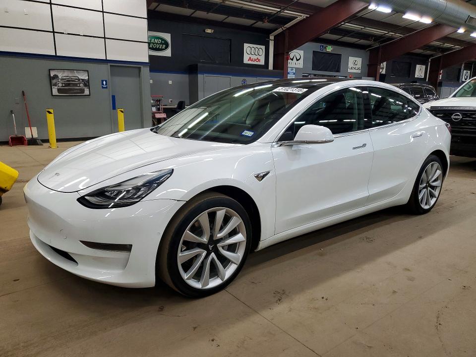 2019 Tesla Model 3 VIN 5YJ3E1EAXKF417507 — COPART salvage auction photo