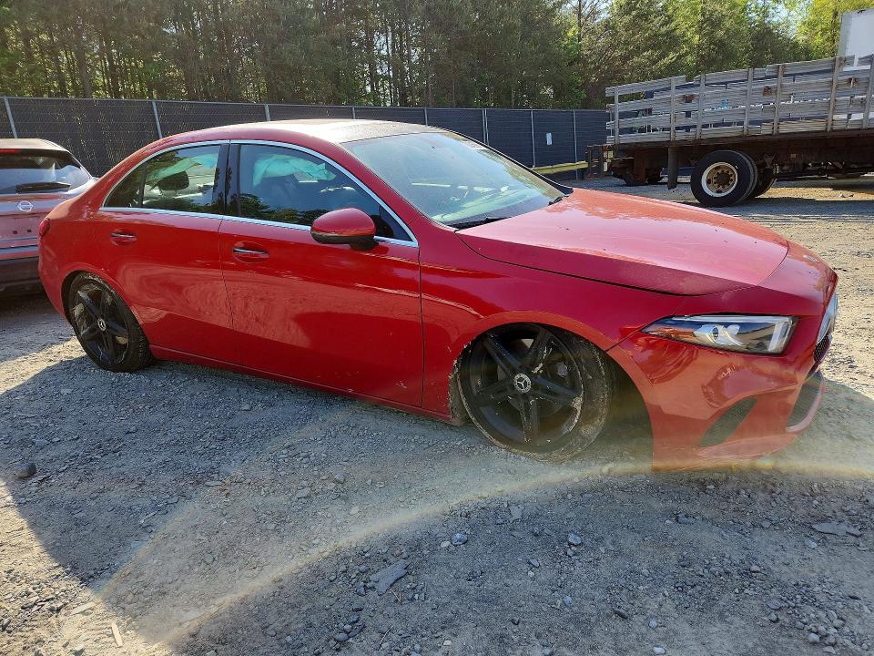 2019 Mercedes-benz A-klasse VIN WDD3G4FB9KW022478 COPART salvage auction — UNDERCARRIAGE, Md - Cert Of Salvage > 75% Damage, sold $225 on 2026-07-24 (photo 4)