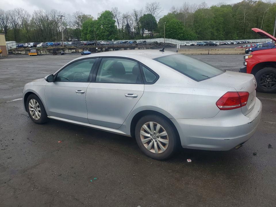 2012 Volkswagen VIN 1VWAP7A38CC064224 COPART salvage auction — MINOR DENT/SCRATCHES, NY - CERTIFICATE OF TITLE, sold $475 on 2026-07-02 (photo 2)