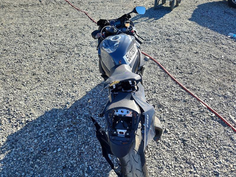 2025 Suzuki Gsx-r VIN JS1GR7MA6S7101080 COPART salvage auction — ROLLOVER, Sc - Cert Of Title-Salvage, sold $250 on 2026-07-27 (photo 6)