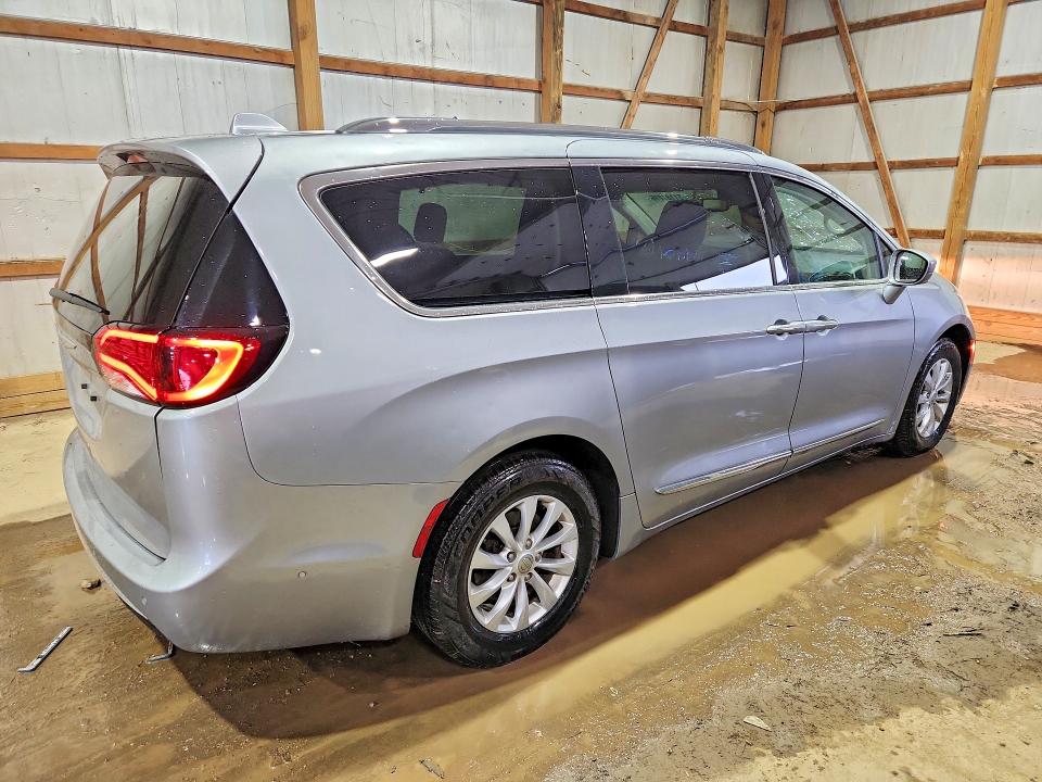 2020 Chrysler Pacifica VIN 2C4RC1BG1LR101833 COPART salvage auction — HAIL, Oh - Cert Of Title-Salvage, sold $9,000 on 2026-07-09 (photo 3)