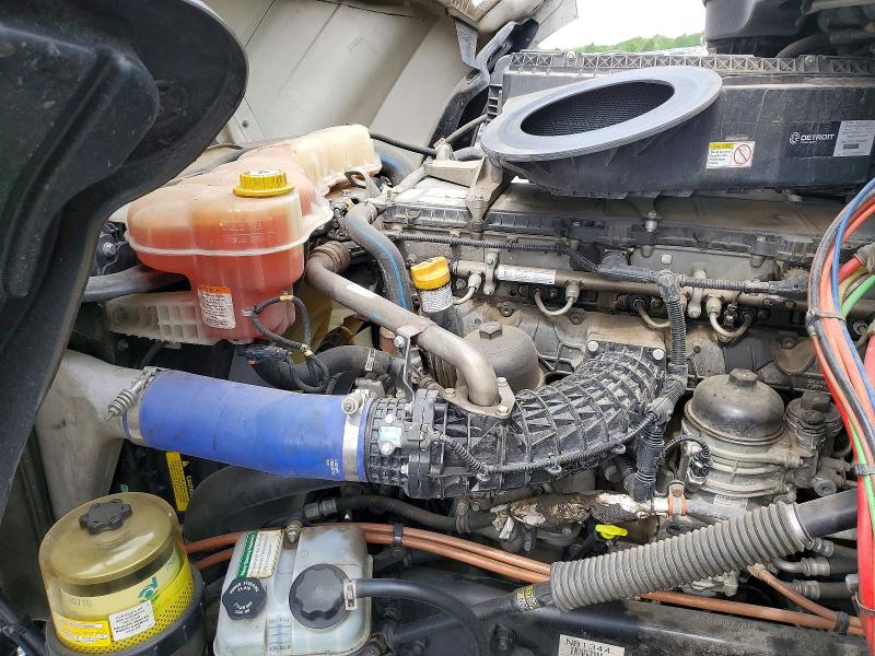 2022 Freightliner Cascadia 126 VIN 3AKJHHDR6NSNB1344 COPART salvage auction — UNDERCARRIAGE, KY - CERT OF TITLE-SALVAGE, sold $10,800 on 2026-07-23 (photo 7)