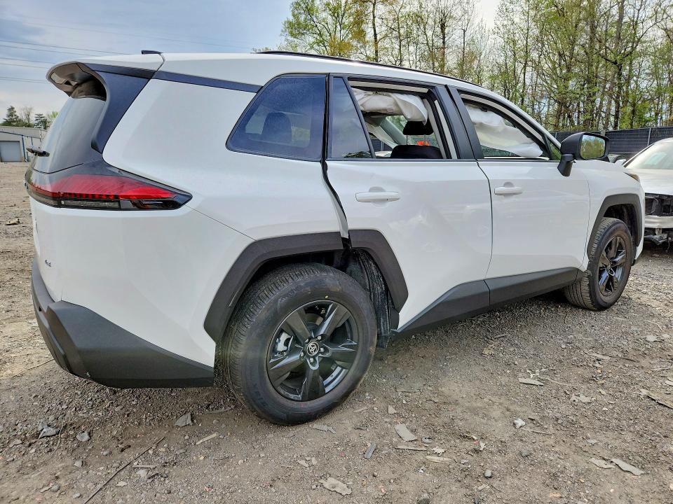 2026 Toyota Rav 4 VIN JTM6CRAVXTD305213 COPART salvage auction — SIDE, MD - CERT OF SALVAGE > 75% DAMAGE, sold $14,100 on 2026-07-24 (photo 3)