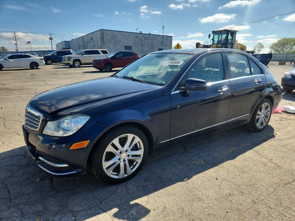 2013 Mercedes-benz C-klasse VIN WDDGF8AB8DA818920 COPART salvage auction — REAR END, Il - Salvage Certificate, sold $900 on 2026-07-10 (photo 1)