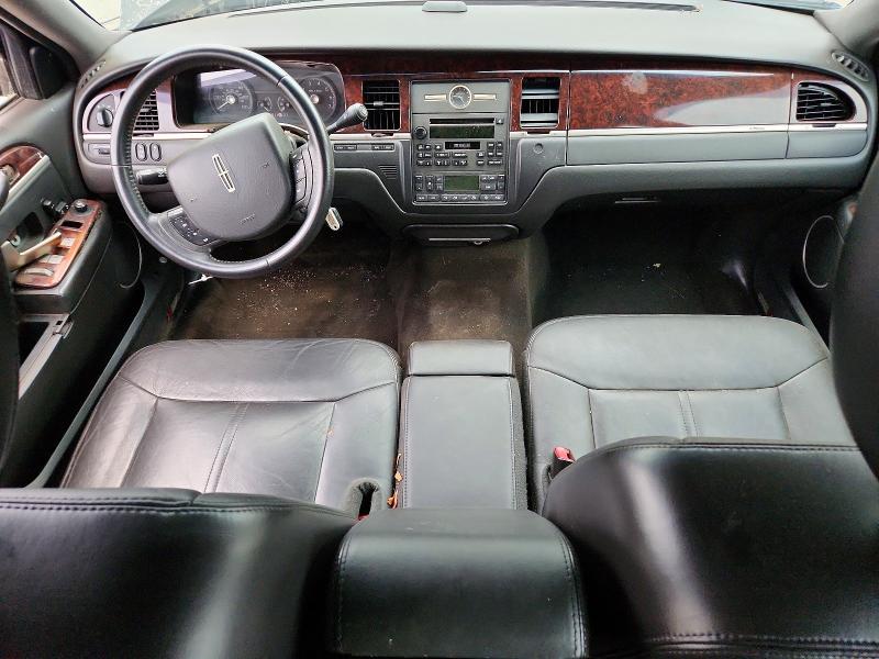 2011 Lincoln TOWN CAR VIN 2LNBL8EV2BX765469 COPART salvage auction — MECHANICAL, Nj - Certificate Of Title (P), sold $475 on 2026-07-09 (photo 8)