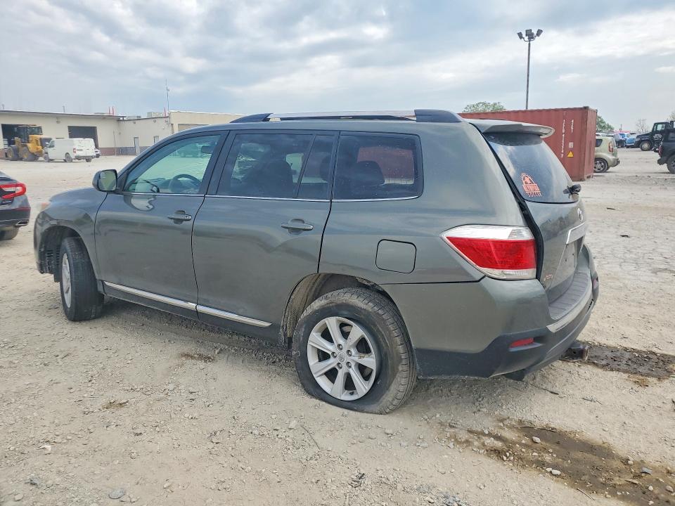2013 Toyota Highlander VIN 5TDBK3EH6DS222256 COPART salvage auction — SIDE, In - Certificate Of Title, sold $1,250 on 2026-07-14 (photo 2)
